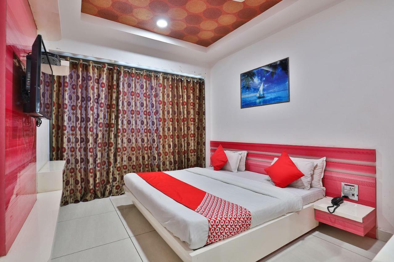 Hotel Relax Inn Diu Esterno foto
